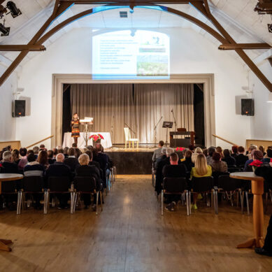 Pomurska turistična zveza podelila priznanja, plakete in kipec štorklje